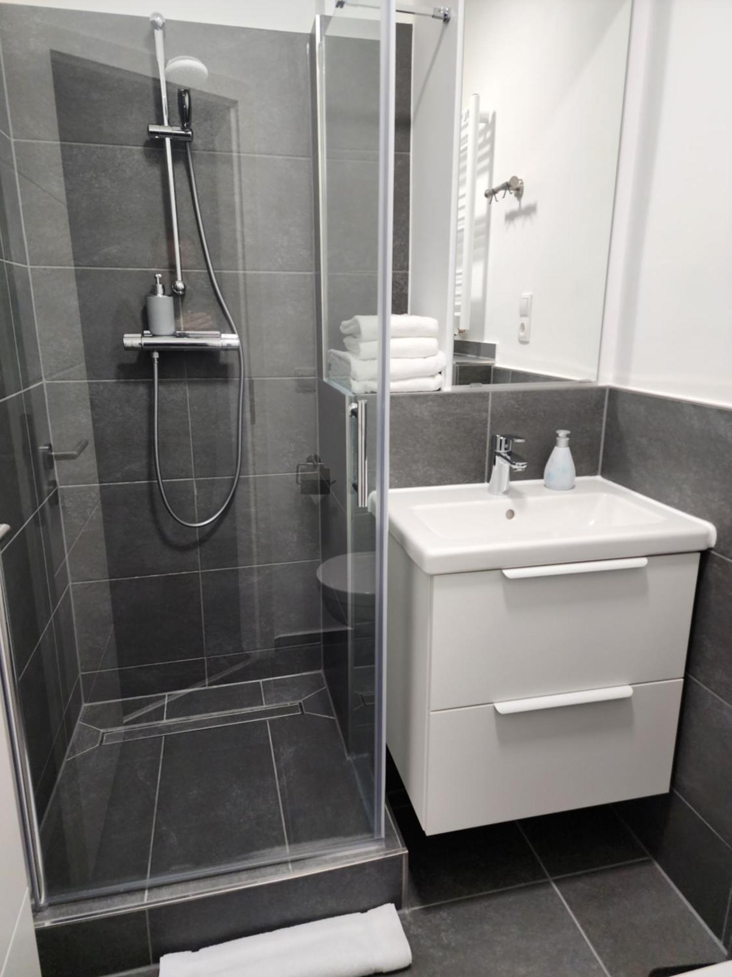 Davin City Aparments - Self-Check-In Hamburg Bagian luar foto