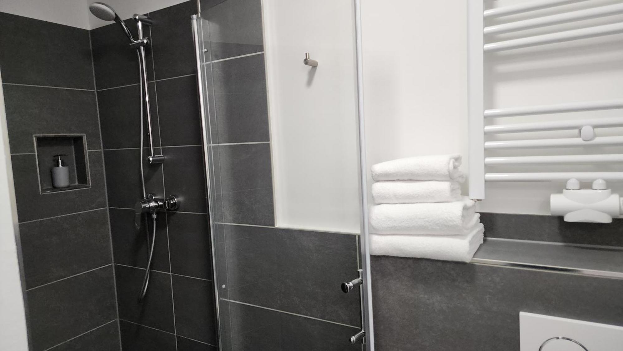Davin City Aparments - Self-Check-In Hamburg Bagian luar foto